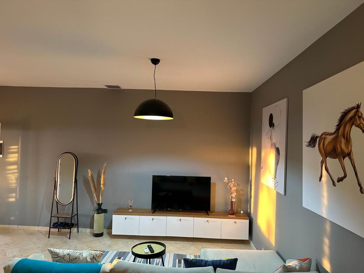 Marlis' Home Golem  Kültér fotó